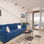 Riviera Blue With Seaview, Pool, Whirlpool, Parking And Boat Excursions *