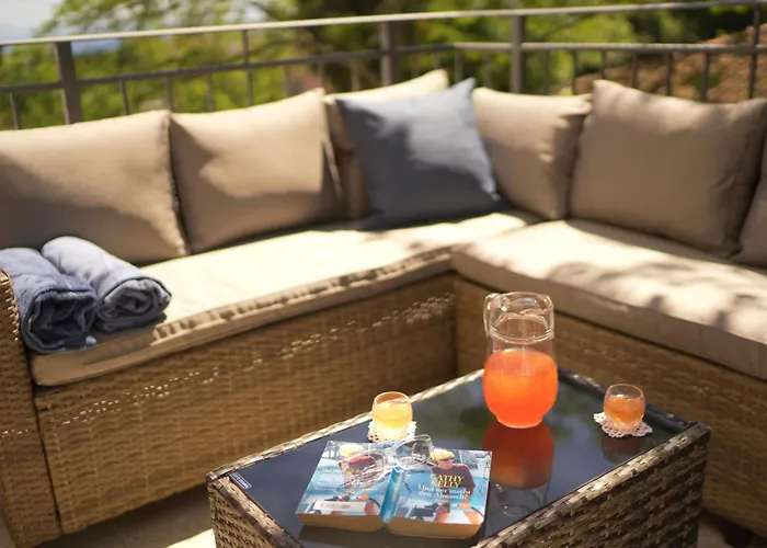 Riviera Blue With Seaview, Pool, Whirlpool, Parking And Boat Excursions 아파트