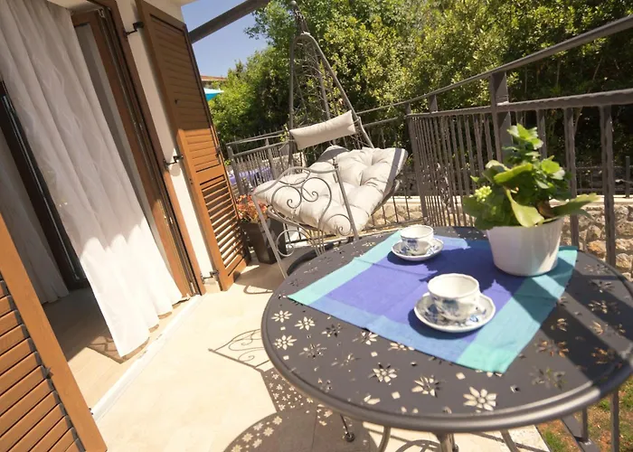 Riviera Blue With Seaview, Pool, Whirlpool, Parking And Boat Excursions 아파트