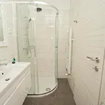 Riviera Blue With Seaview, Pool, Whirlpool, Parking And Boat Excursions