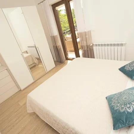 Riviera Blue With Seaview, Pool, Whirlpool, Parking And Boat Excursions Apartman *