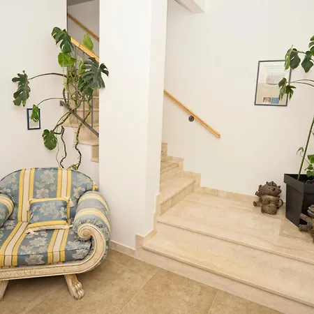 Apartman Riviera Blue With Seaview, Pool, Whirlpool, Parking And Boat Excursions