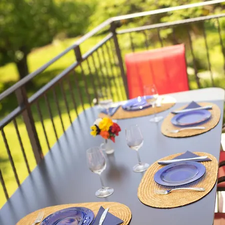 Riviera Blue With Seaview, Pool, Whirlpool, Parking And Boat Excursions Opric