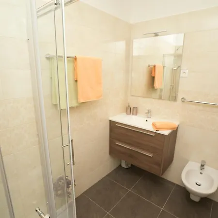Riviera Blue With Seaview, Pool, Whirlpool, Parking And Boat Excursions * Opric