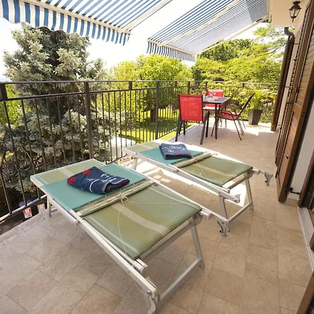 Apartman Riviera Blue With Seaview, Pool, Whirlpool, Parking And Boat Excursions Opric