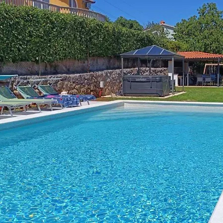 Riviera Blue With Seaview, Pool, Whirlpool, Parking And Boat Excursions *