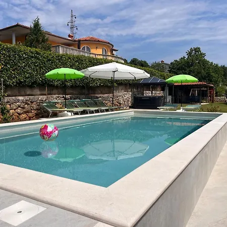 Riviera Blue With Seaview, Pool, Whirlpool, Parking And Boat Excursions Opric