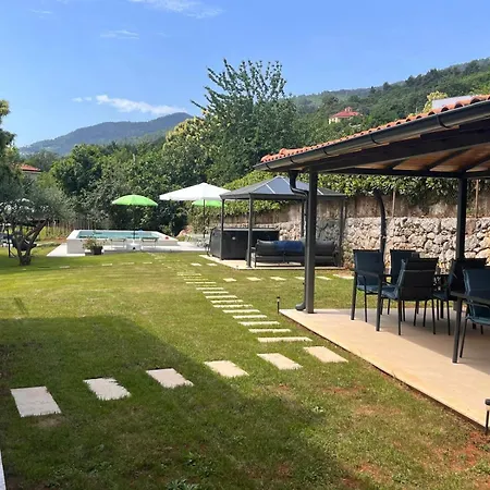 Riviera Blue With Seaview, Pool, Whirlpool, Parking And Boat Excursions *