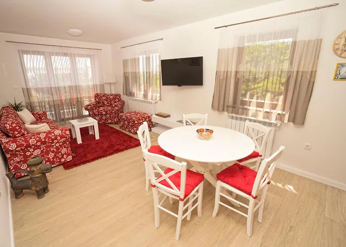 Riviera Blue With Seaview, Pool, Whirlpool, Parking And Boat Excursions * Opric