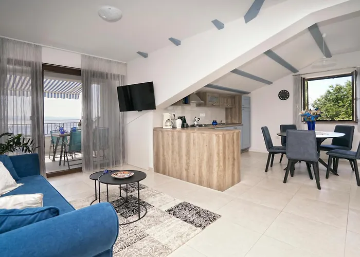 Riviera Blue With Seaview, Pool, Whirlpool, Parking And Boat Excursions Apartament *