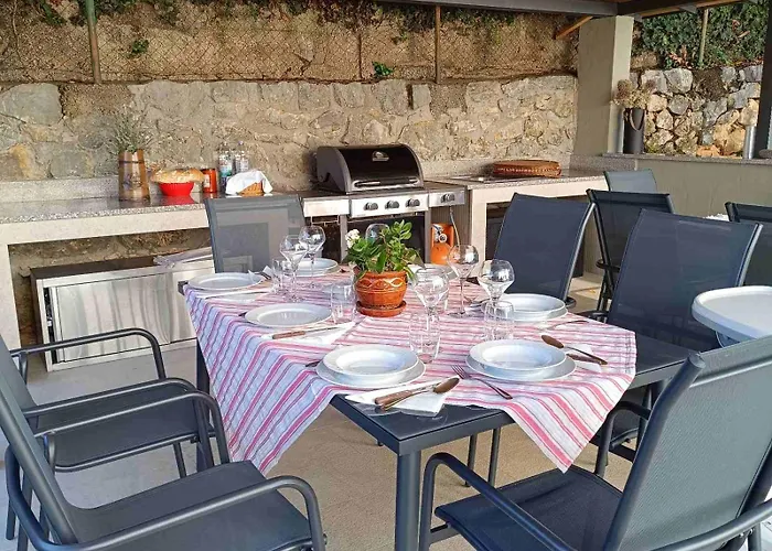 Riviera Blue With Seaview, Pool, Whirlpool, Parking And Boat Excursions Apartament Opric